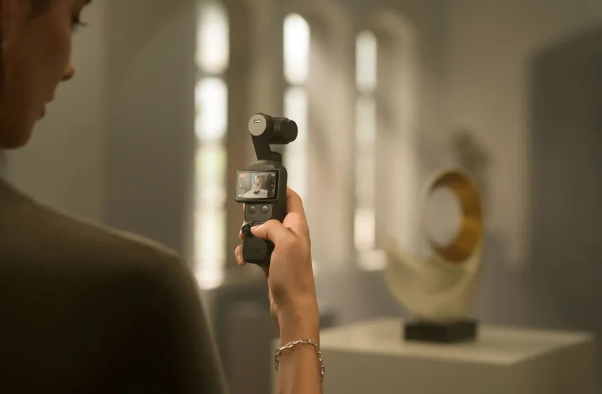 DJI Osmo Pocket 4